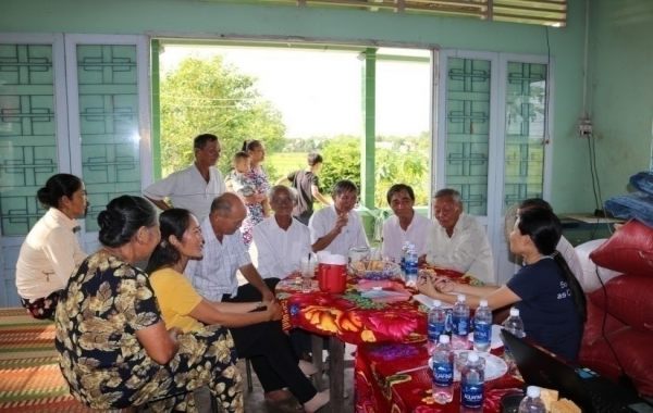 Dự án Tập huấn về Giới lồng ghép chăm sóc sức khỏe sinh sản, trang bị tủ sách và hỗ trợ vốn chăn nuôi gia súc cho đồng bào dân tộc